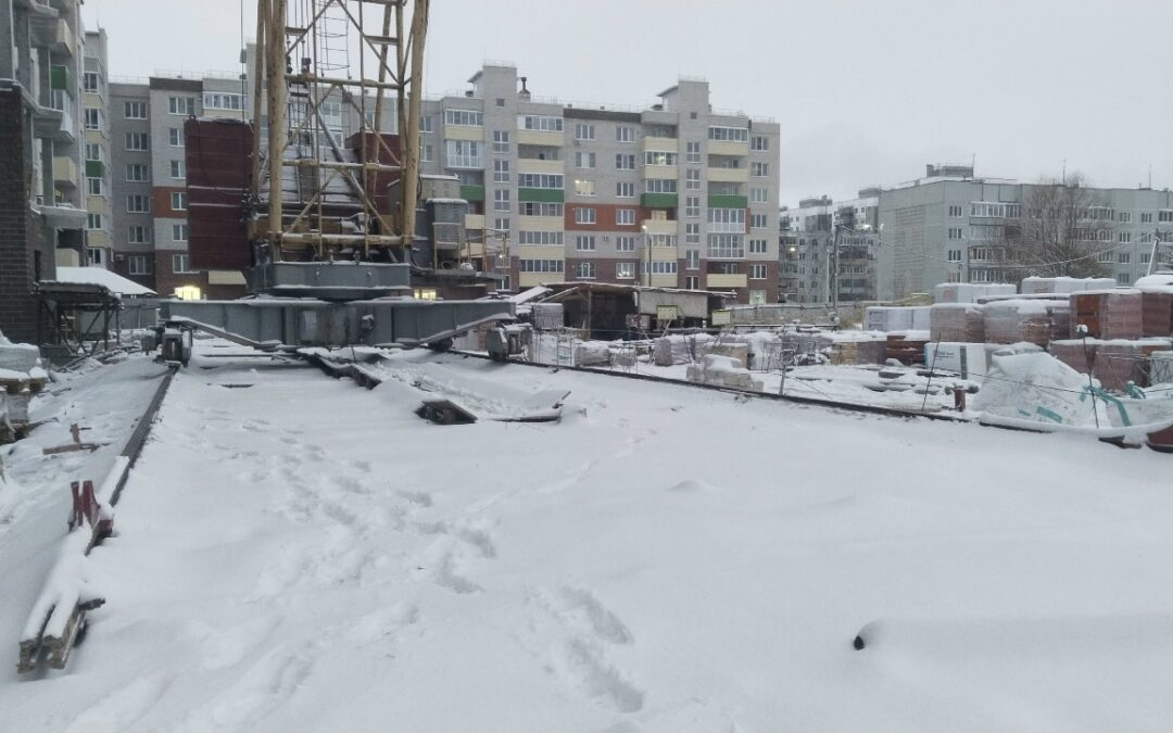 Опорно-поворотные устройства башенного крана